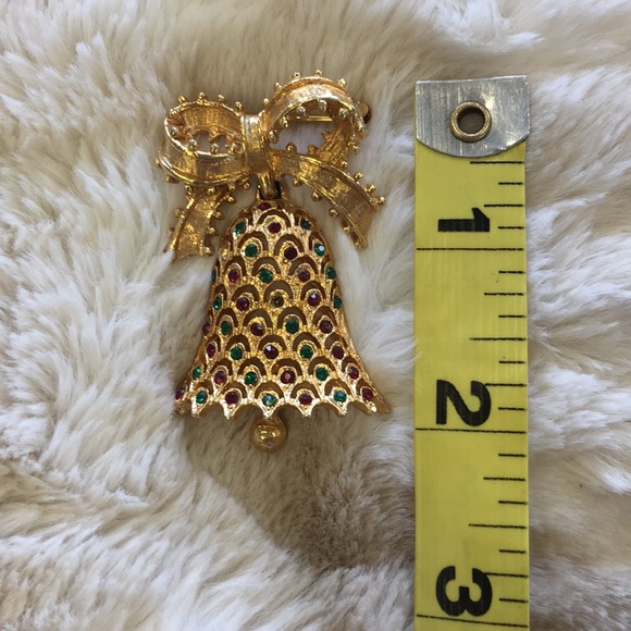 MYW Vintage Christmas Bell - 1960's brooch - Picture 6 of 7